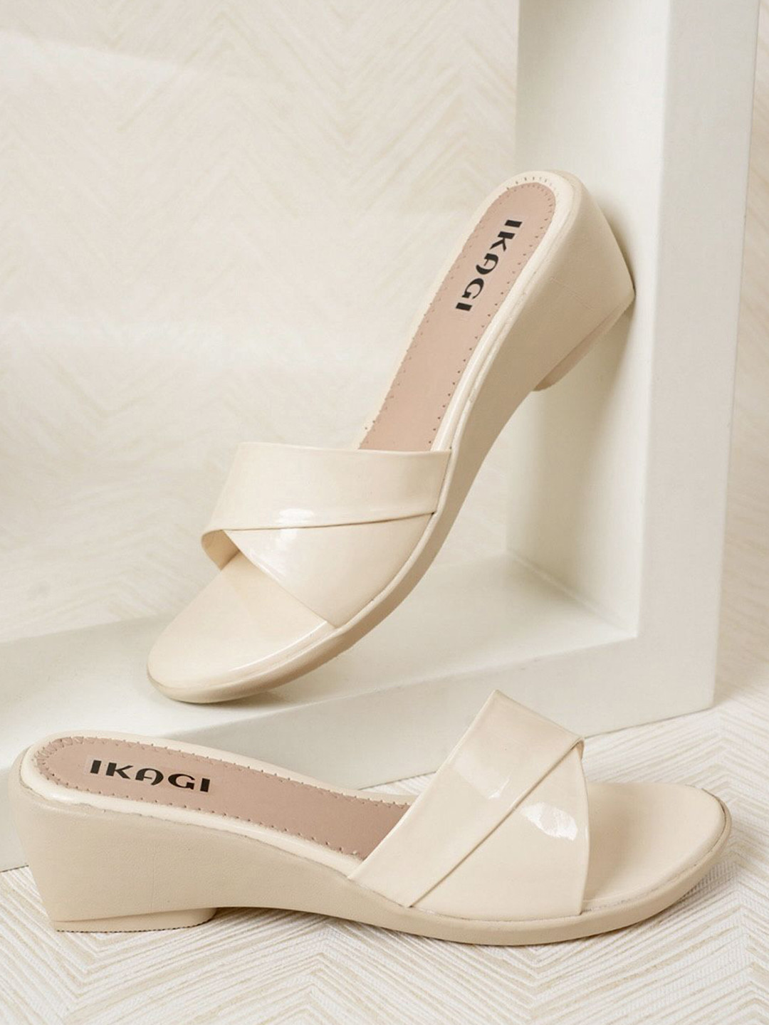 IKAGI Women Open Back Wedge Heels