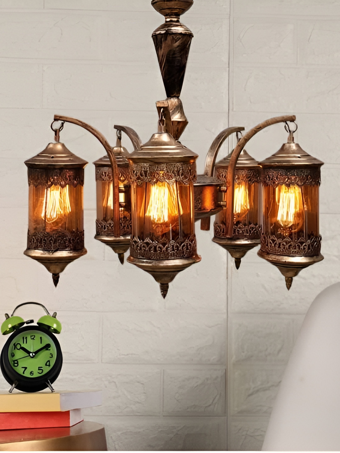 KINIS Modern and Unique Style Gold-Toned Quirky Ceiling Lamp