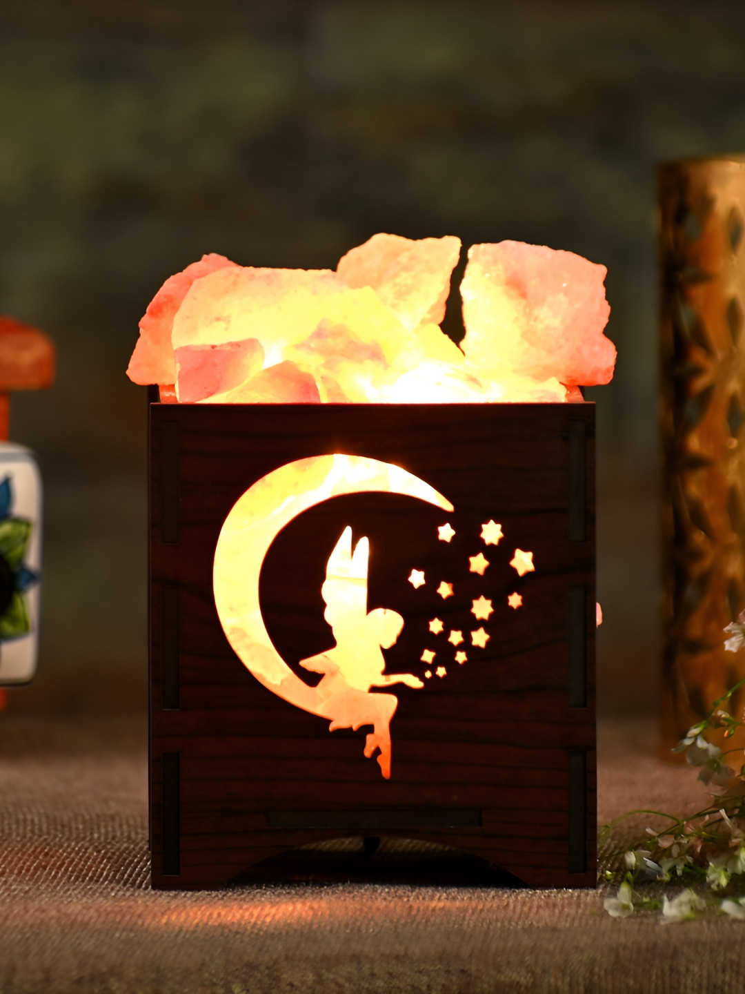 GLOBAL AROMA Brown Fairy Textured Wooden Contemporary Square Shaped Table Lamp With Bulb