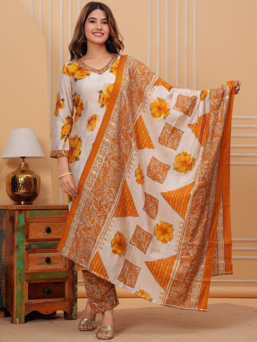 LP LABEL PEHNAVA Women Floral Printed Regular Pure Cotton Kurta