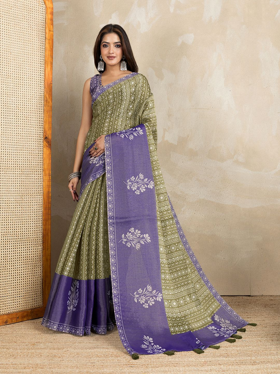 PAMPER YOURSELF Floral Tissue Saree