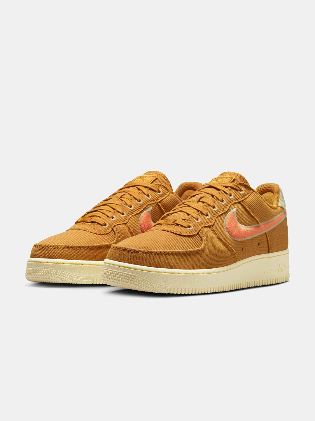 Nike  Air Force 1 Low Men Textured Lace-Ups Shoes