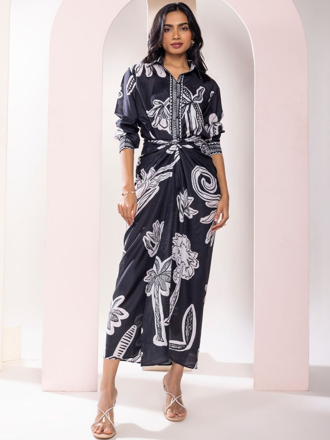 POPPI Chalk Printed Wraped Skirt Set