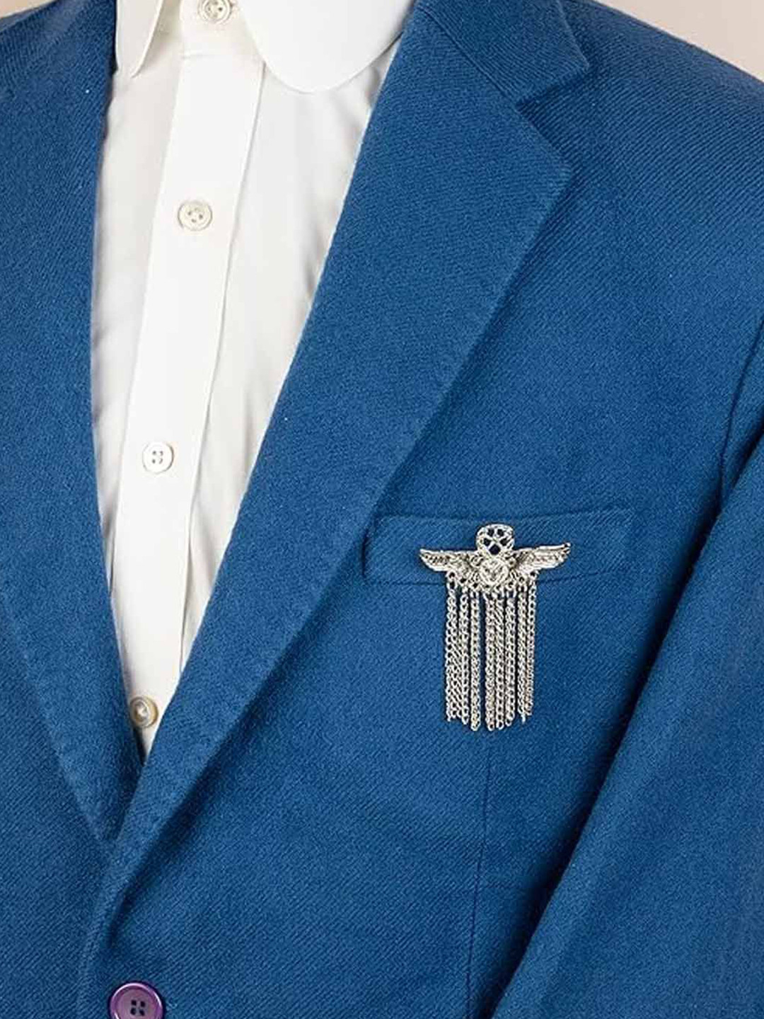 Curren Men Silver-Toned Plated Alloy Brooch