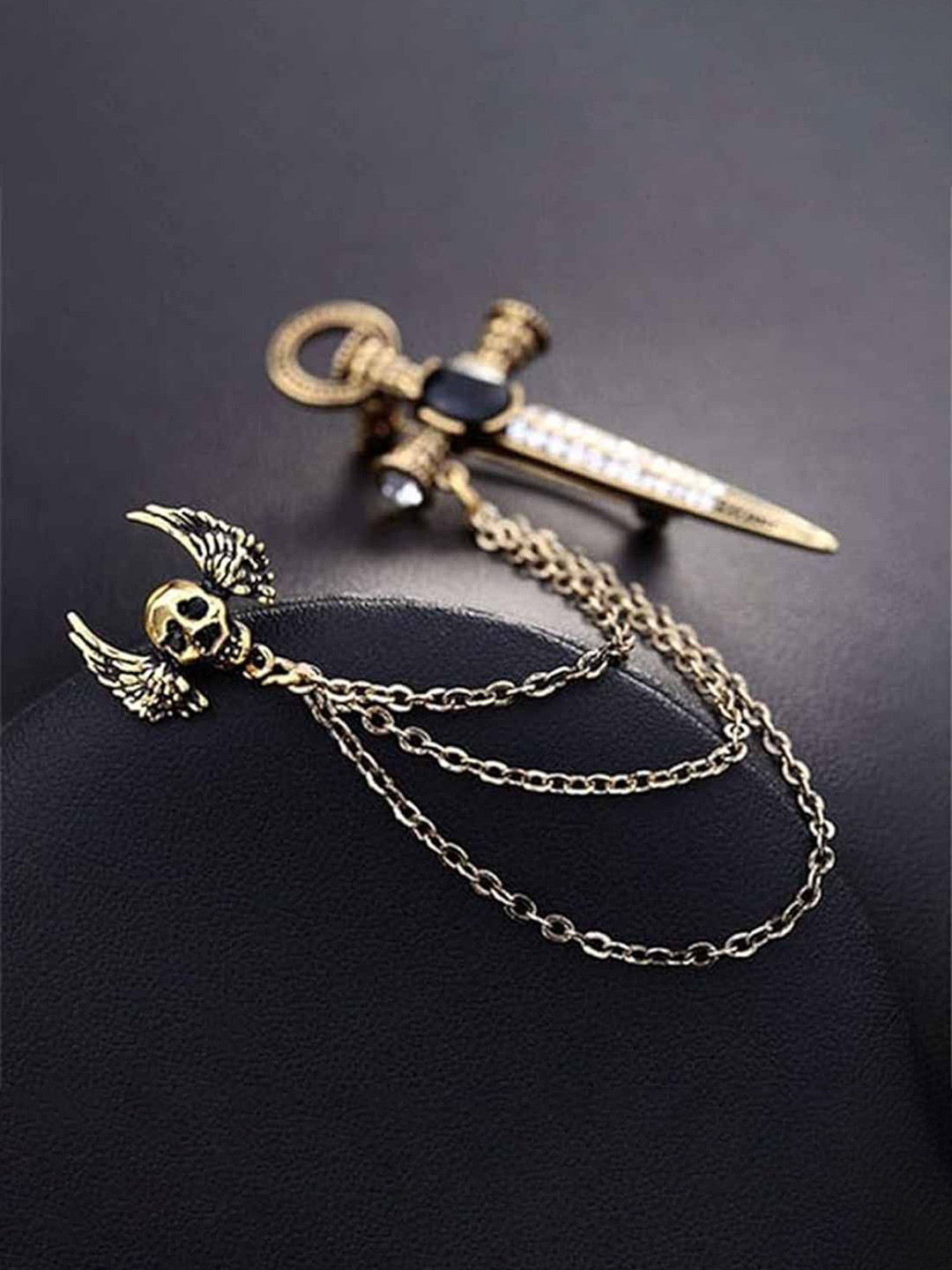 Curren Gold-Toned Plated Alloy Brooch