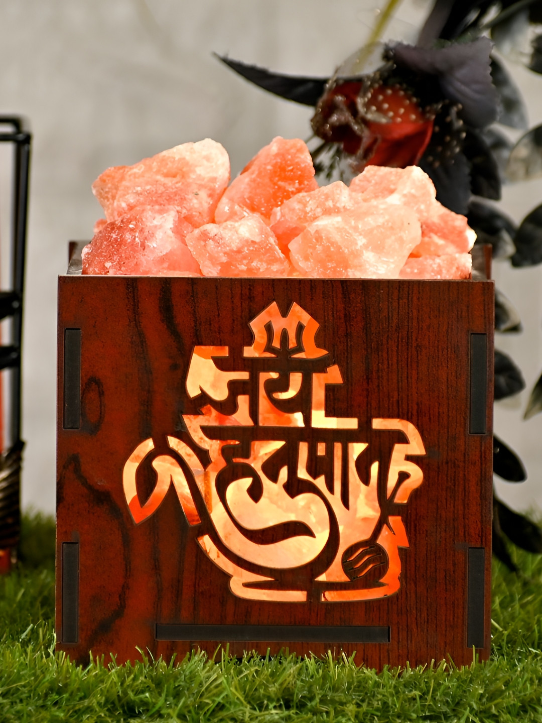 GLOBAL AROMA Brown Hanuman Textured Wooden Contemporary Square Shaped Table Lamp With Bulb