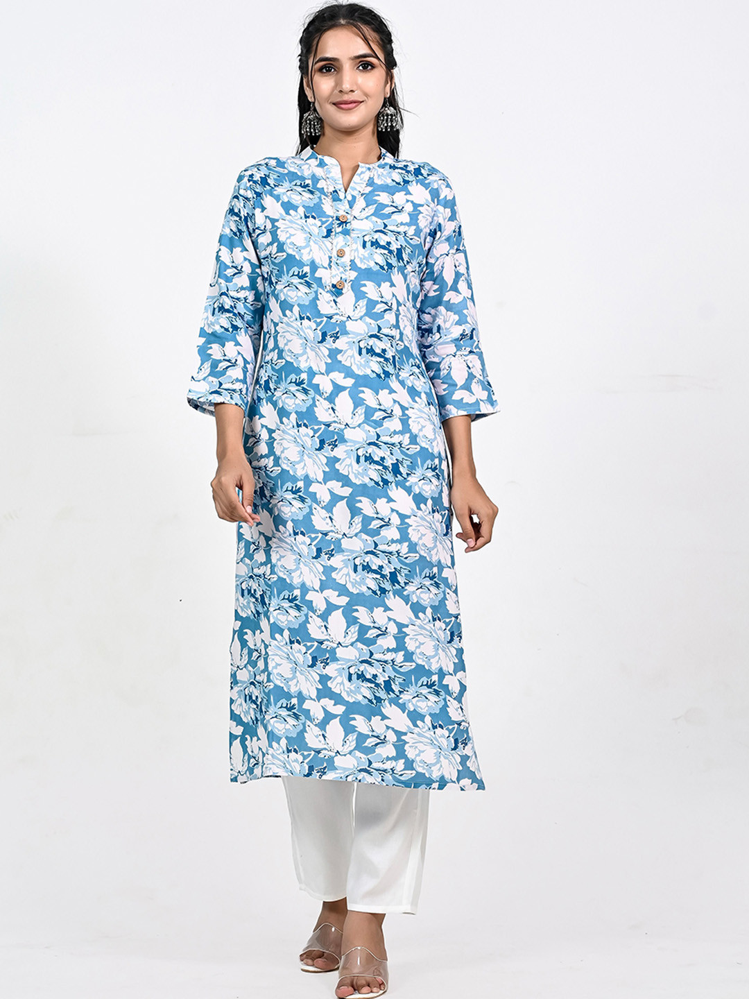 KAMODIAZ Floral Printed Mandarin Collar Straight Kurta With Trousers