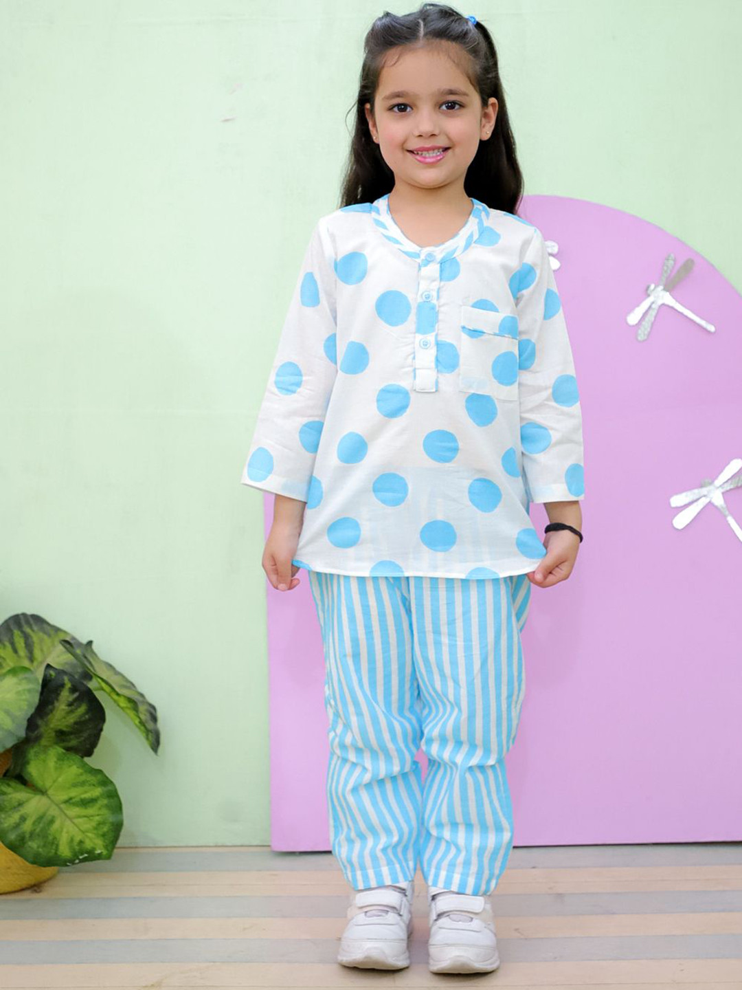 Vastrarth Kids Self Design Full Sleeves Polka Dot Printed Night suit