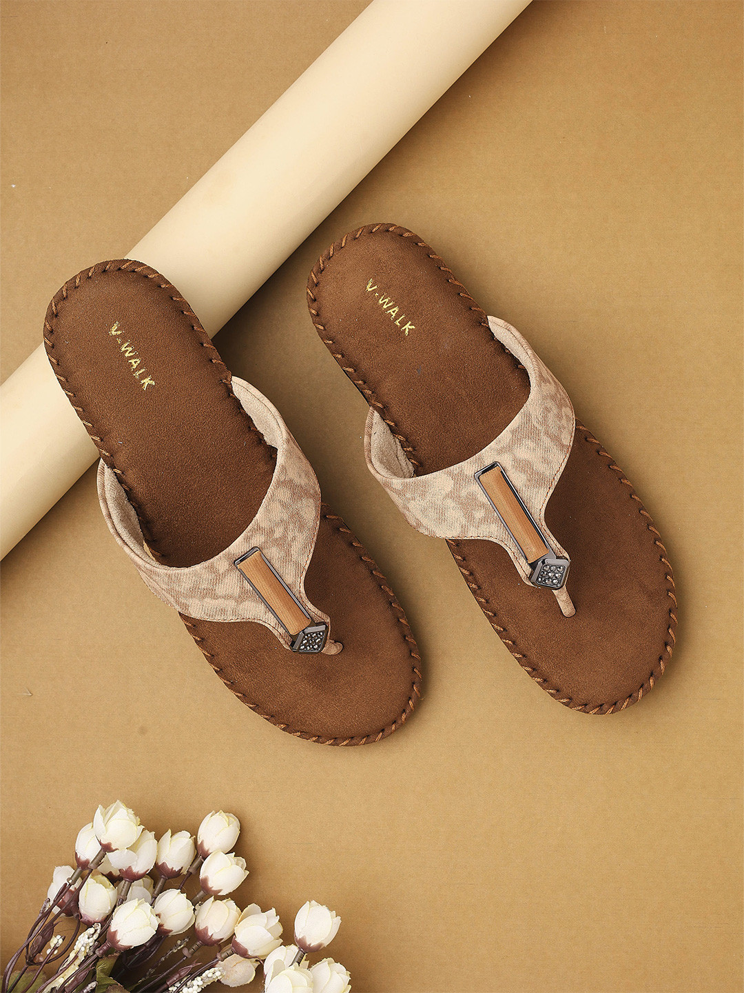 V-WALK Women Comfortable Ethnic-Style Slip-On One Toe Flats
