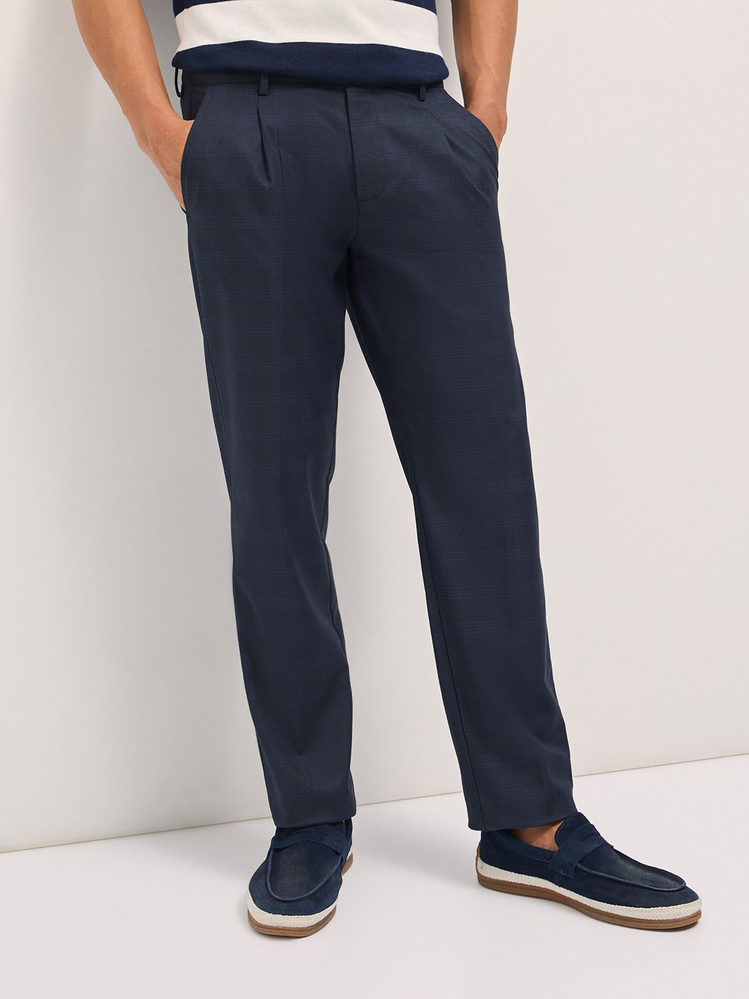 THE BEAR HOUSE Men Checked Regular Fit Pleated Trousers