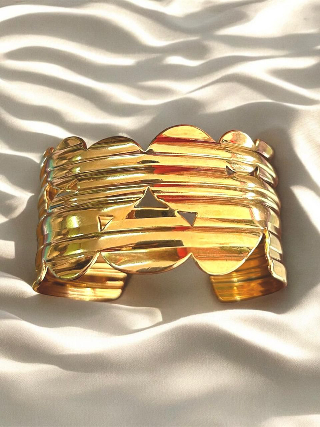 ELEGANCE Stainless Steel Gold-Plated Ripple Cuff Bracelet