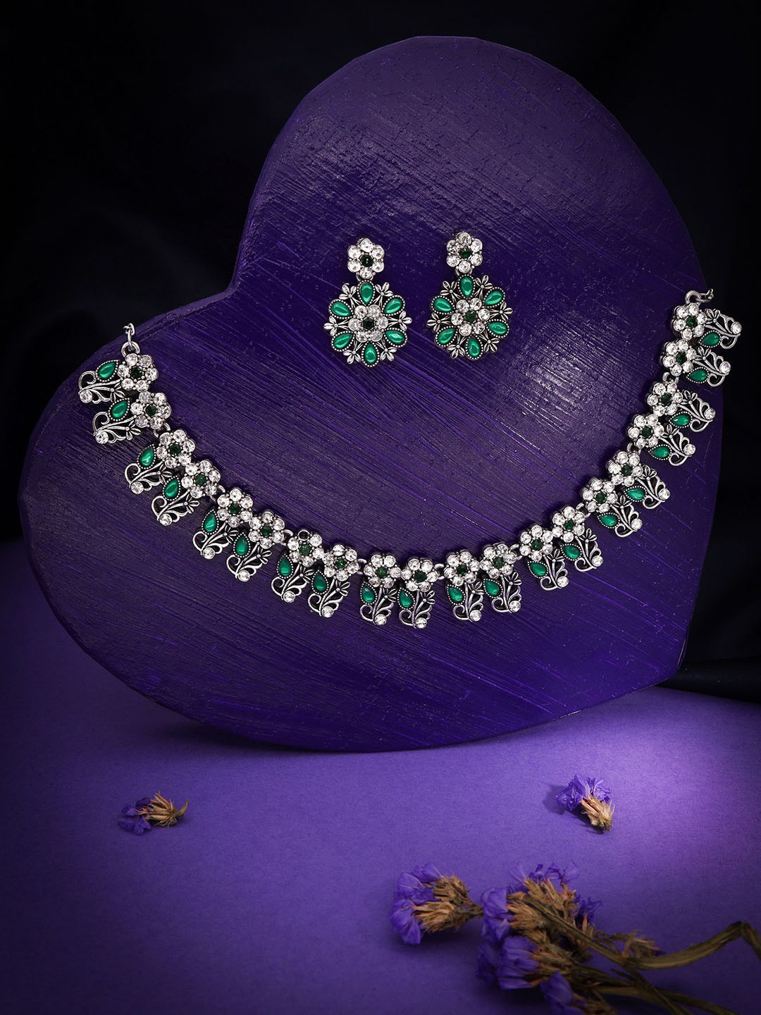 DIVASTRI Stone Studded Intricate Floral Jewellery Set
