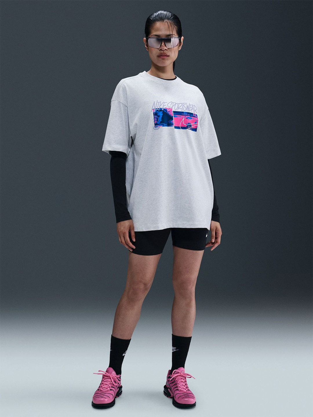 Nike Women's sportswear Graphic Printed Round Neck Oversized Cotton T-Shirt