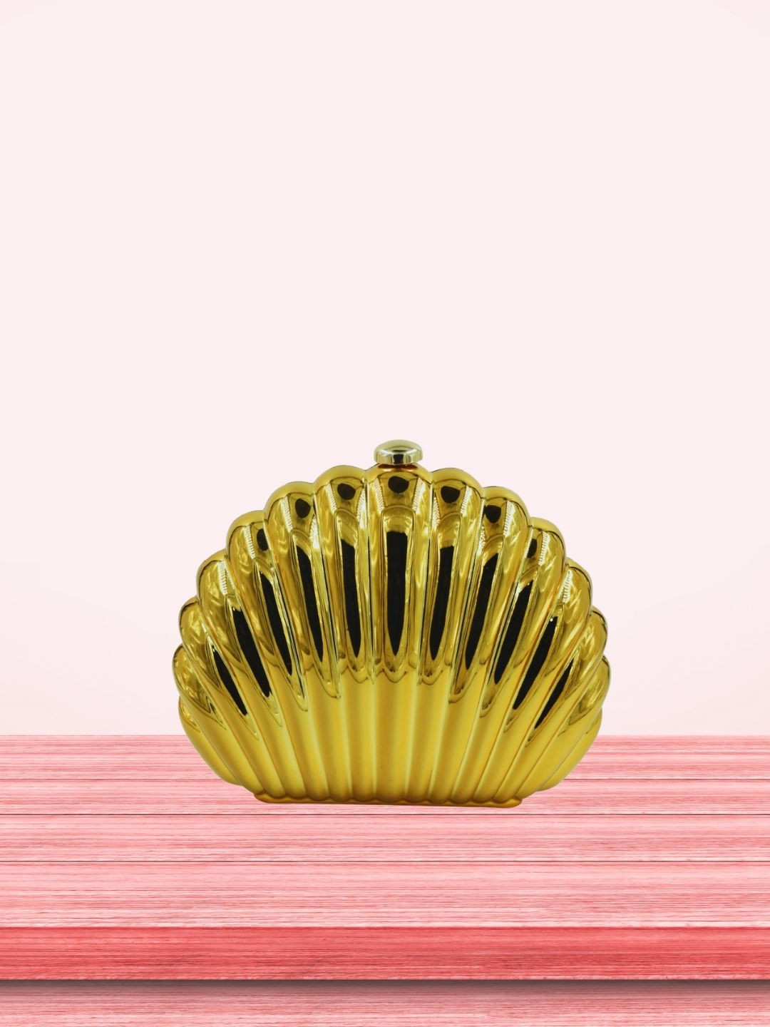 J & C Fashion Arena Shell Shaped Acrylic Chic Box Clutch