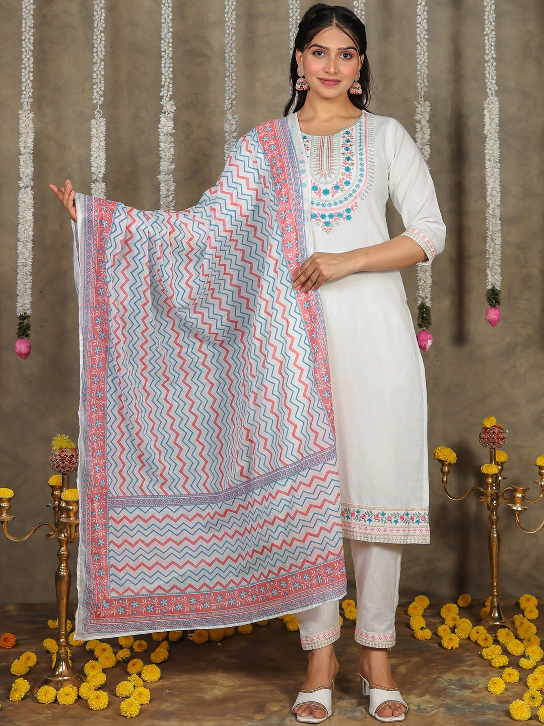 Aramya Women Yoke Design Thread Work Linen Kurta with Trousers & With Dupatta