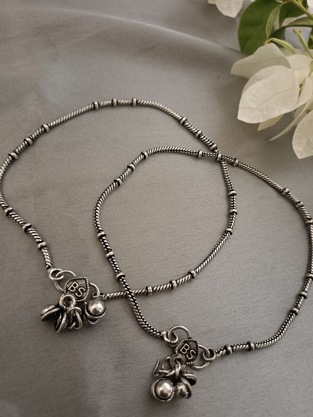 Sanjog Silver-Plated Oxidised Artificial Beads Anklet Payal