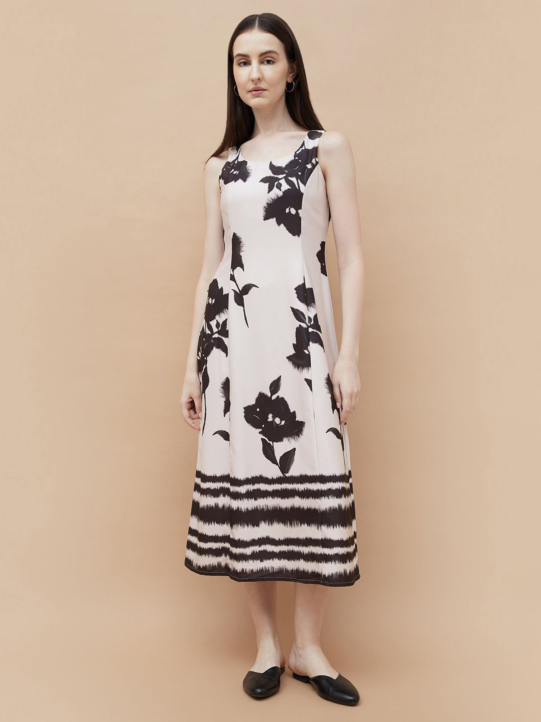 CODE by Lifestyle Women Abstract Print A-Line Midi Dress
