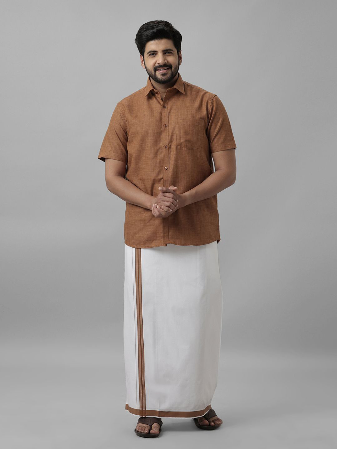 Viveagham Men Cotton Blend Veshti & Shirt