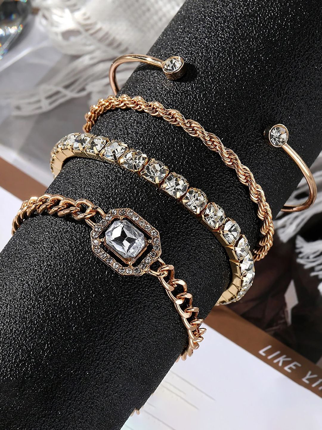 GOLDIWALA Set Of 4 Gold-Plated Link Bracelet