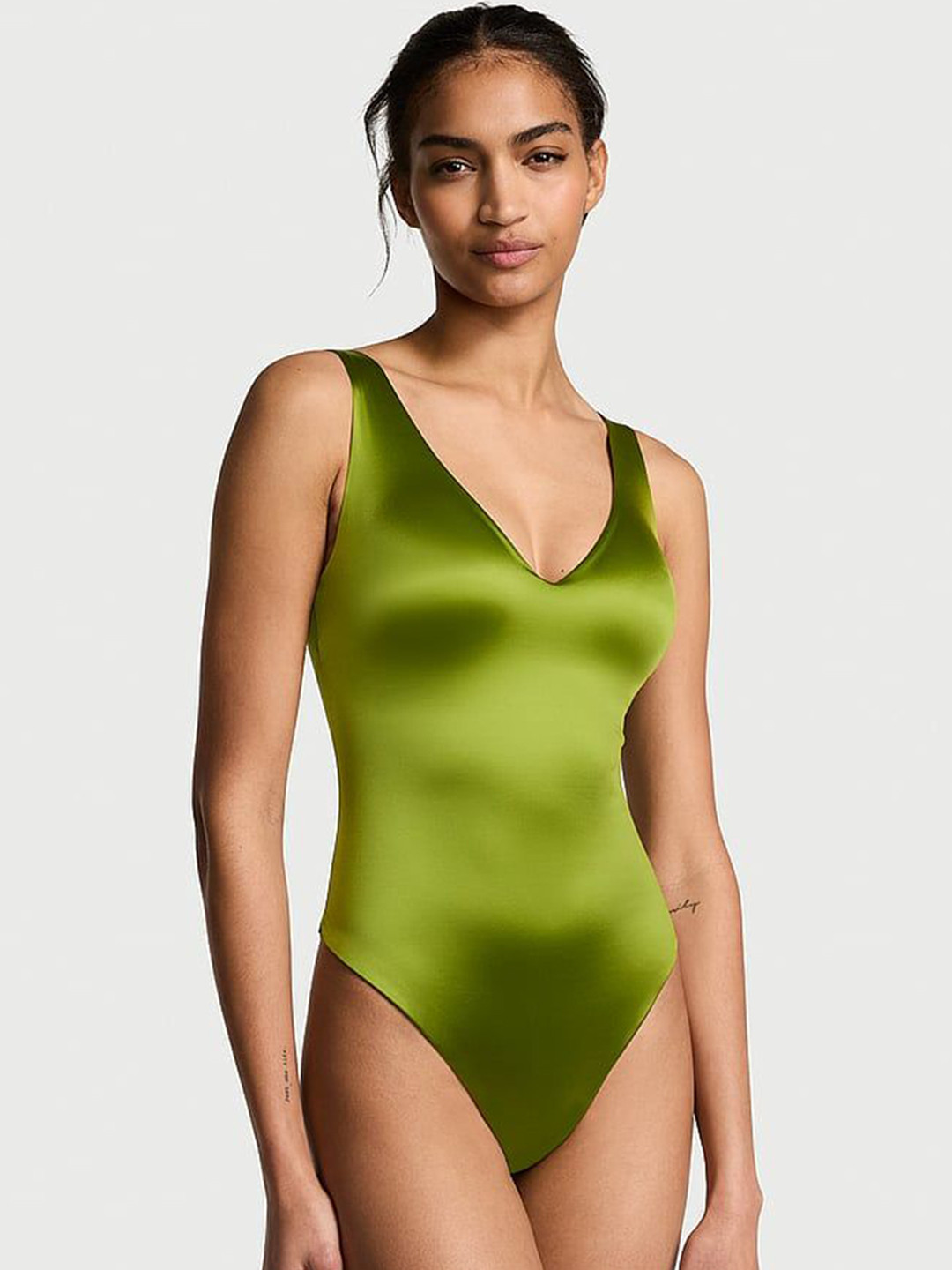 Victoria's Secret SoSleek Smoothing Plunge Bodysuit