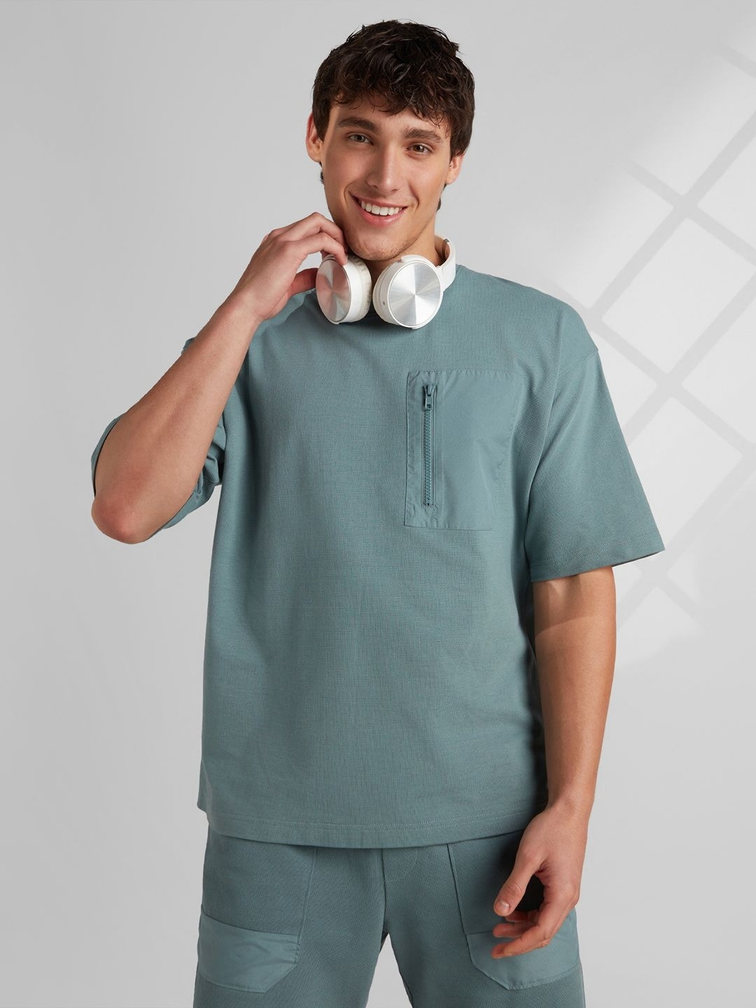 Jockey Groove Men Super Combed Cotton Oversized Textured T-Shirt with Zipper Pocket - MZ02