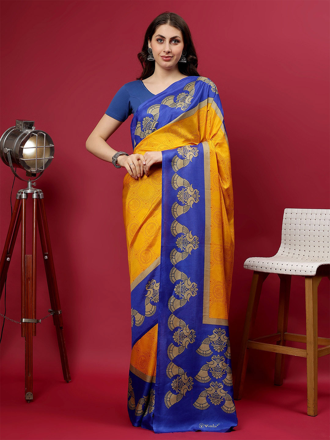 BALOOBI Ethnic Motifs Printed Saree