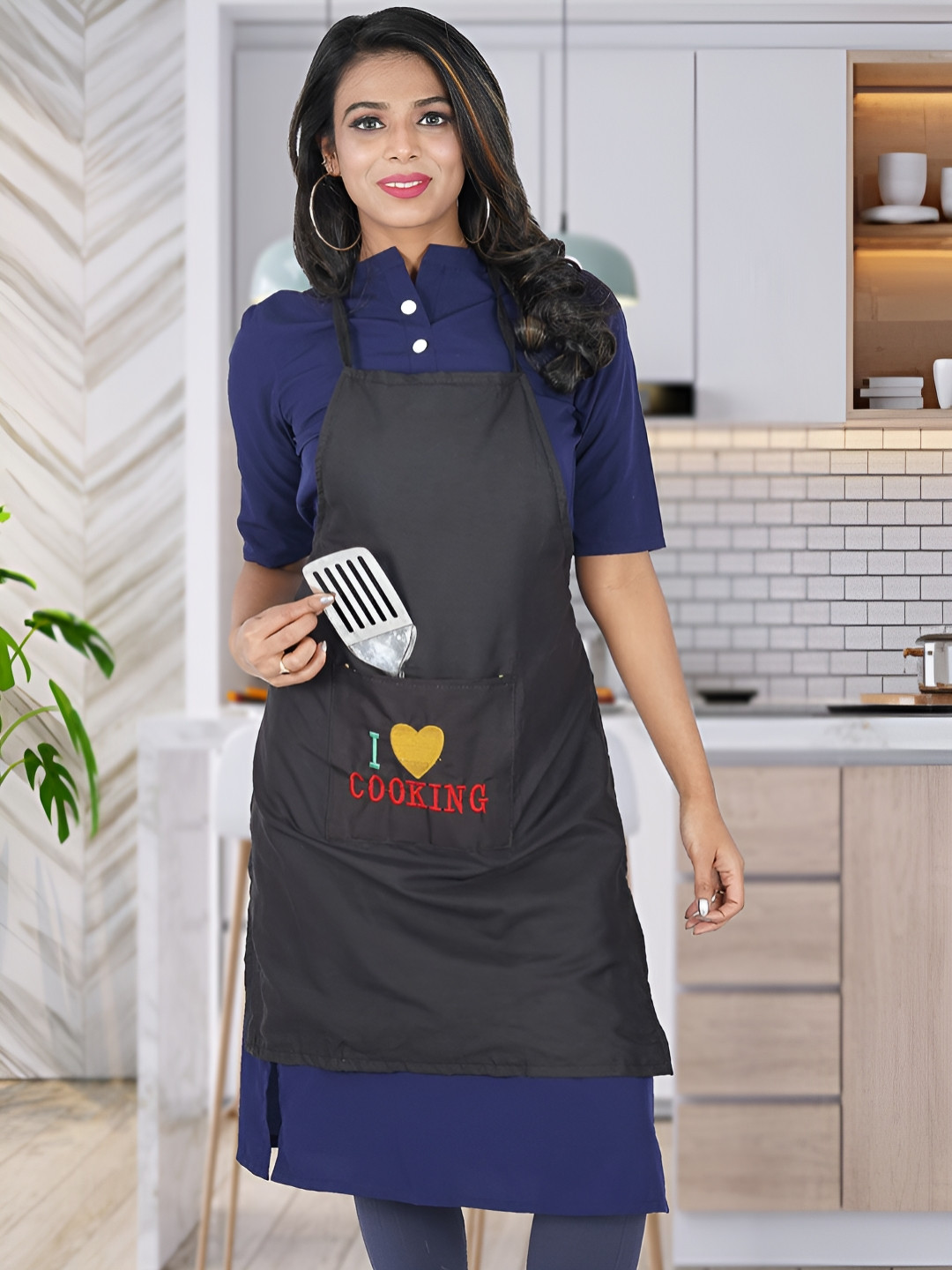 KANUSHI INDUSTRIES Black & Yellow Embroidered Pure Cotton Waterproof Apron