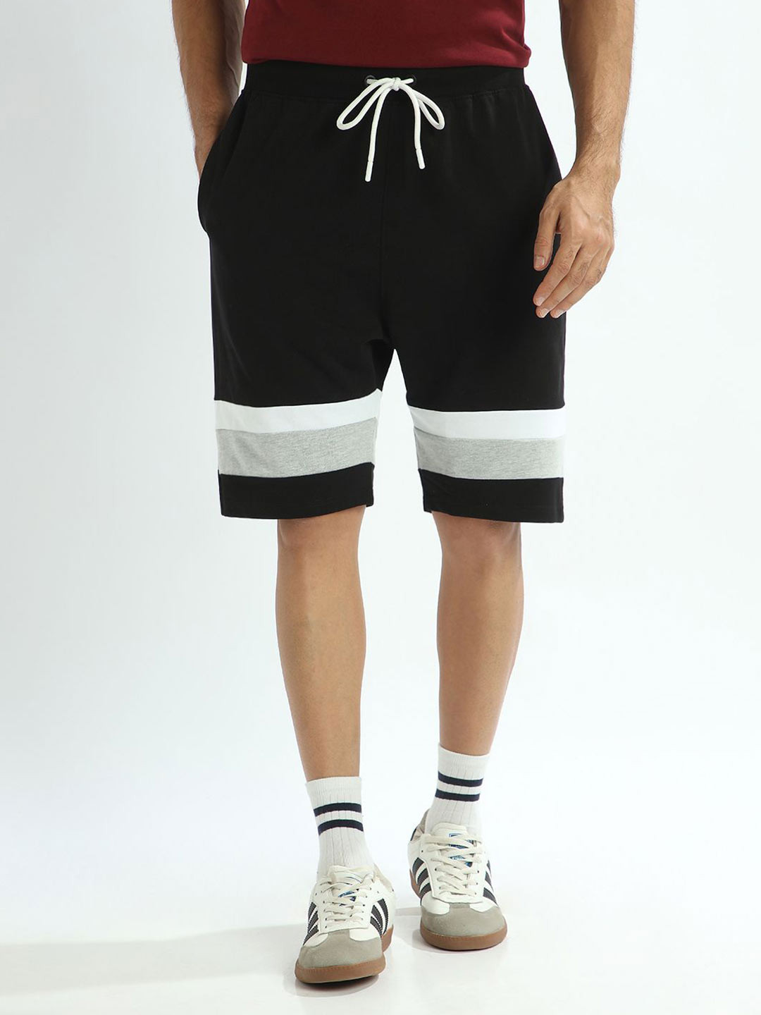 NOBERO Men Colourblocked Mid-Rise Cotton Morphin Shorts