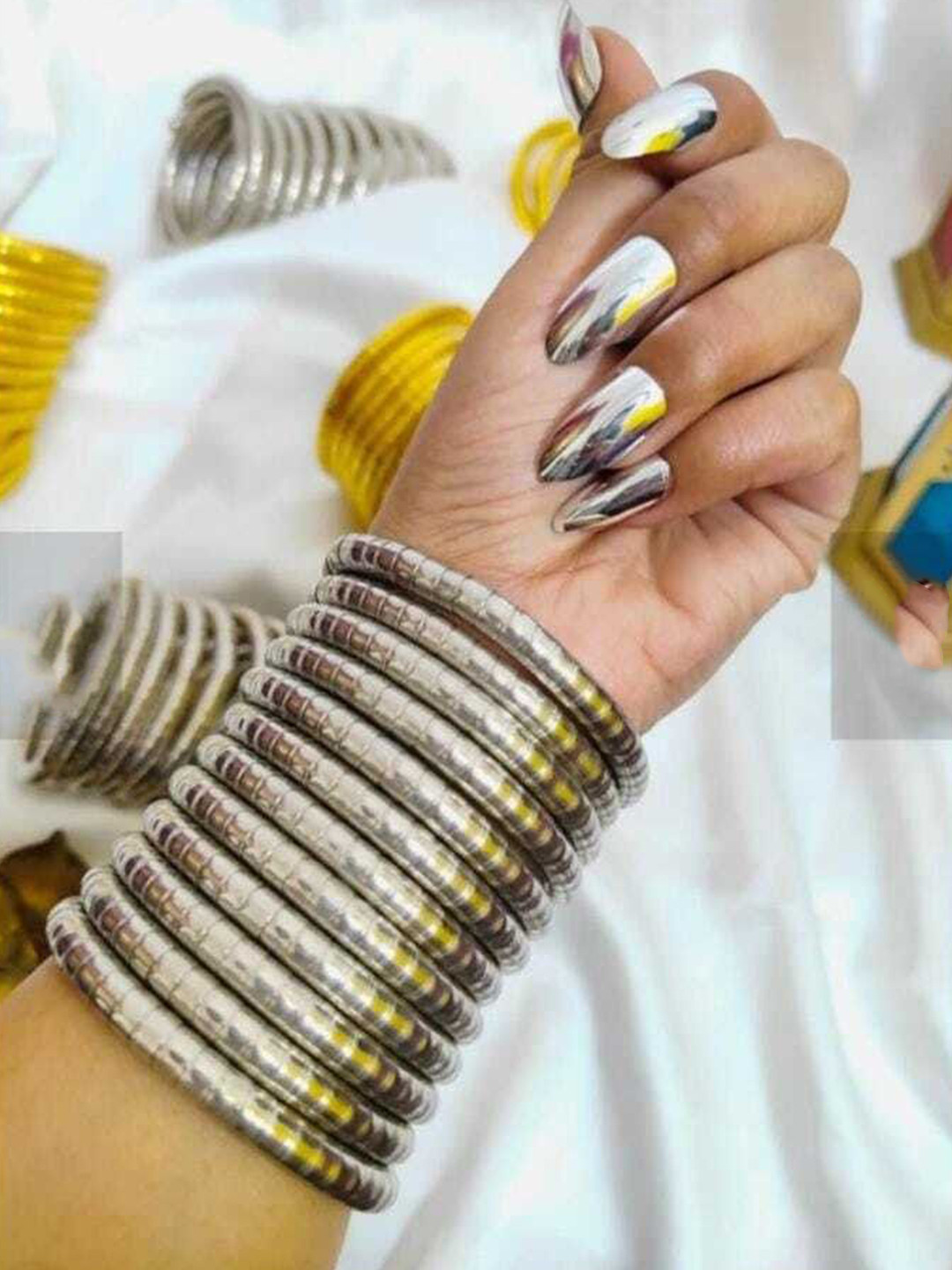 Sangria Spiral Bangle