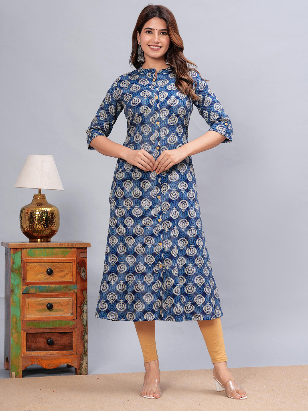 HERE&NOW Women Ethnic Motifs Printed Mandairan Coller Roll-Up Sleeves Kurta