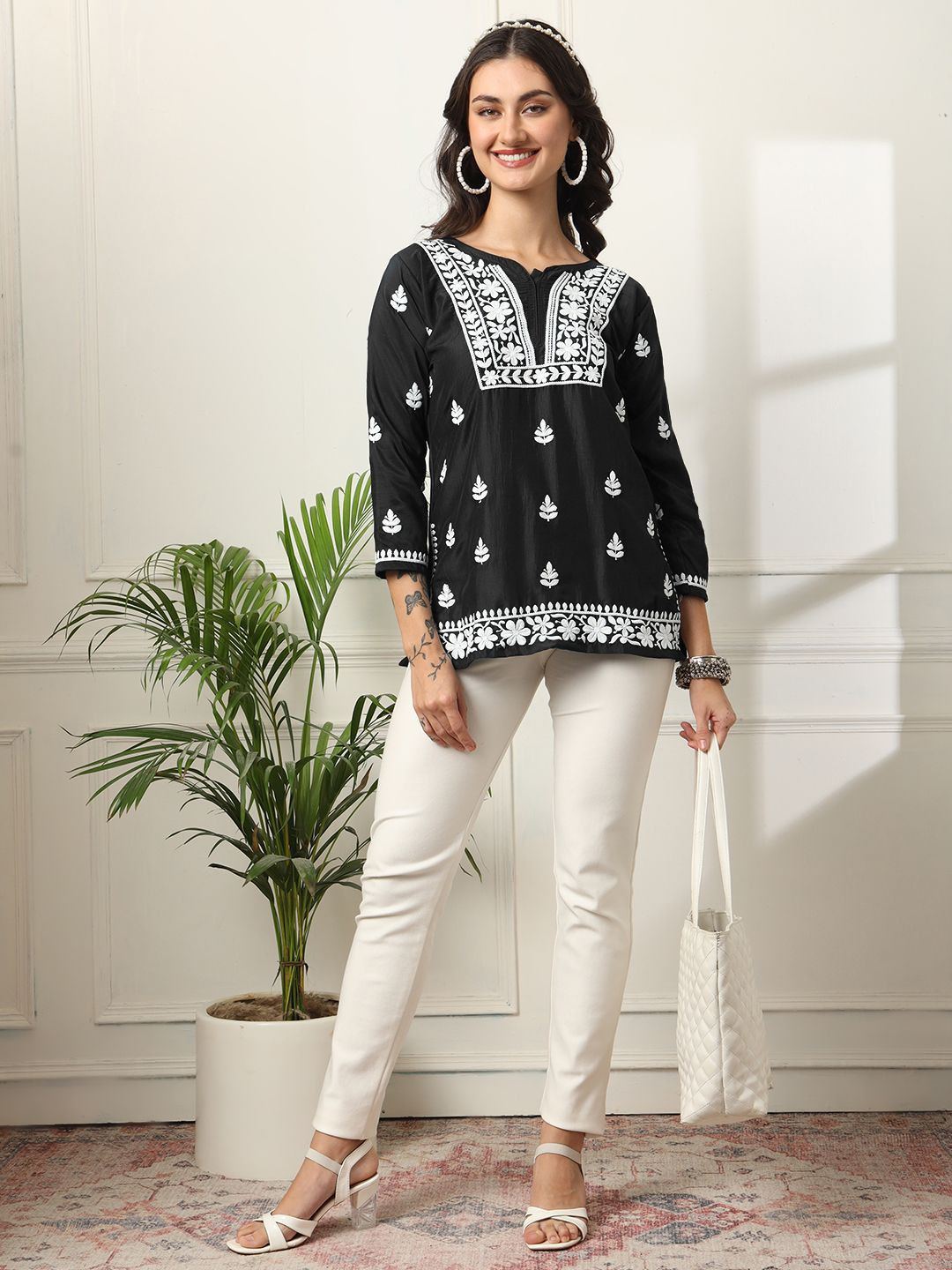 Rensa Ethnic Motifs Embroidered Thread Work Regular Kurti