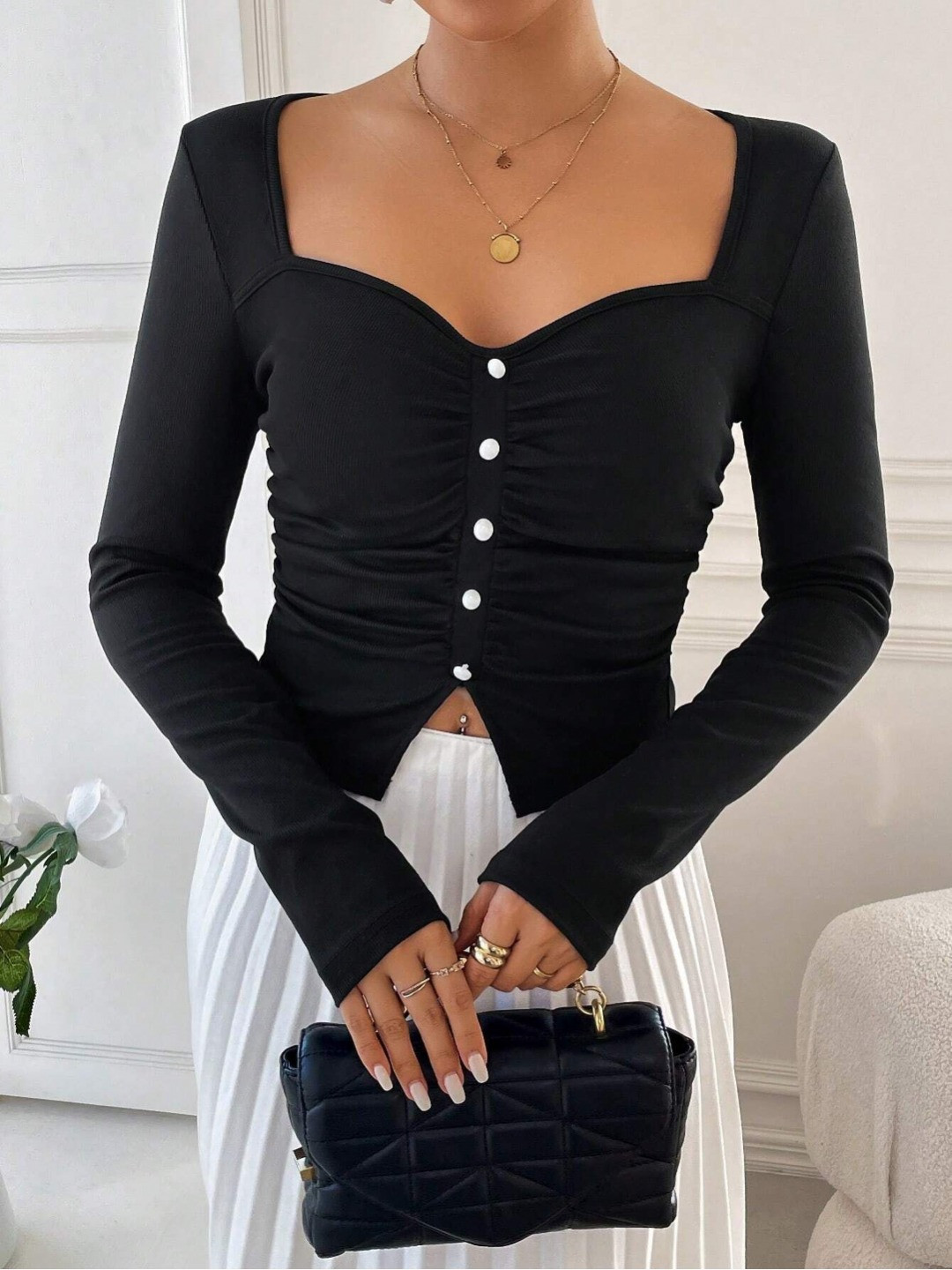 bebe Black Sweetheart Neck Full Sleeve Ruched Top