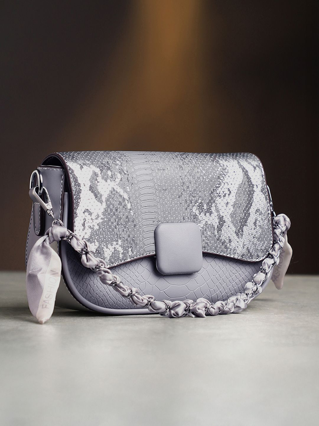 HAUTE SAUCE   Women The Coilmark Curve Hand Bag Moon Grey