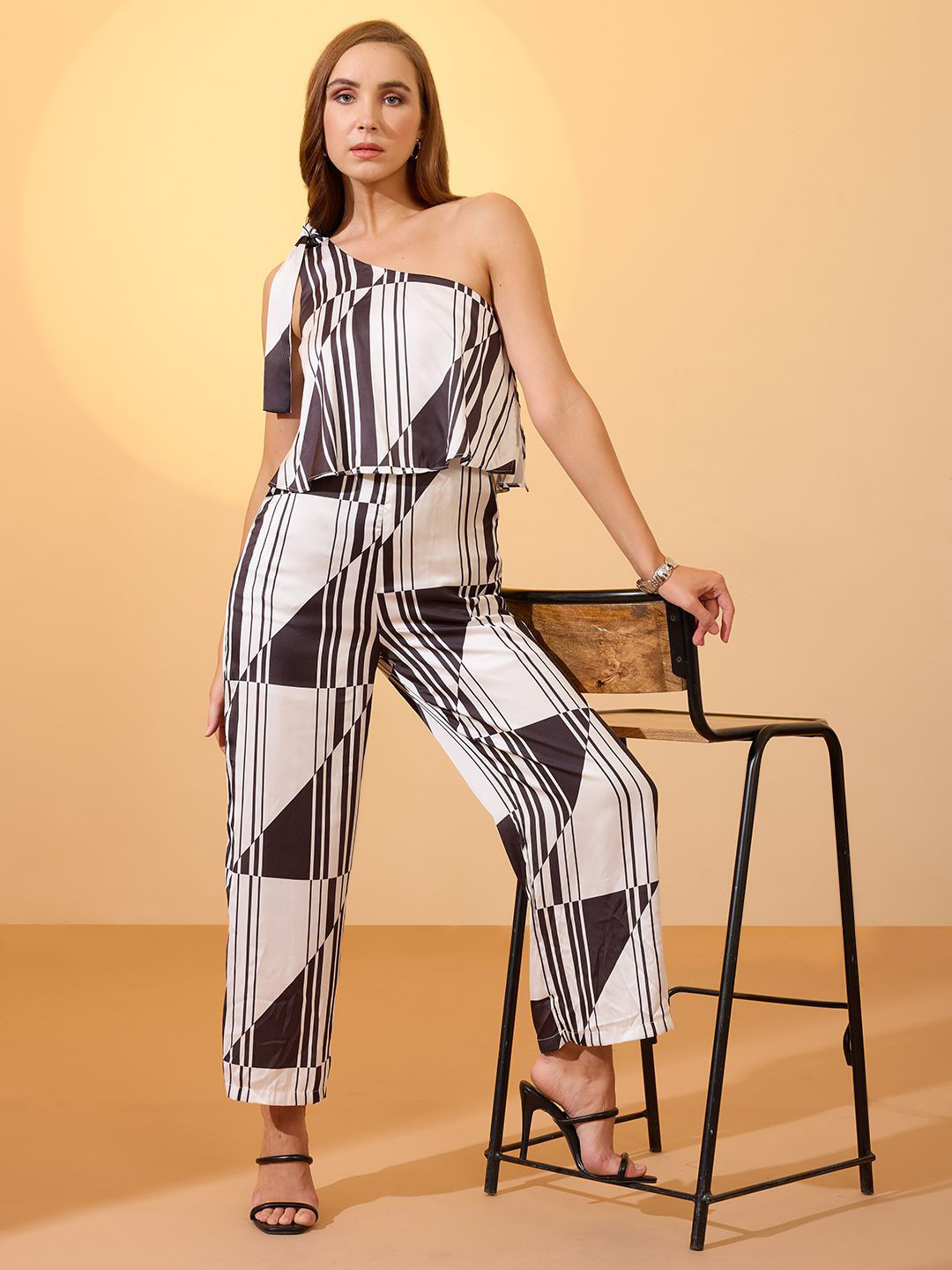 Globus Tie-Up One Shoulder Abstract Print Wide Leg Party Jumpsuit