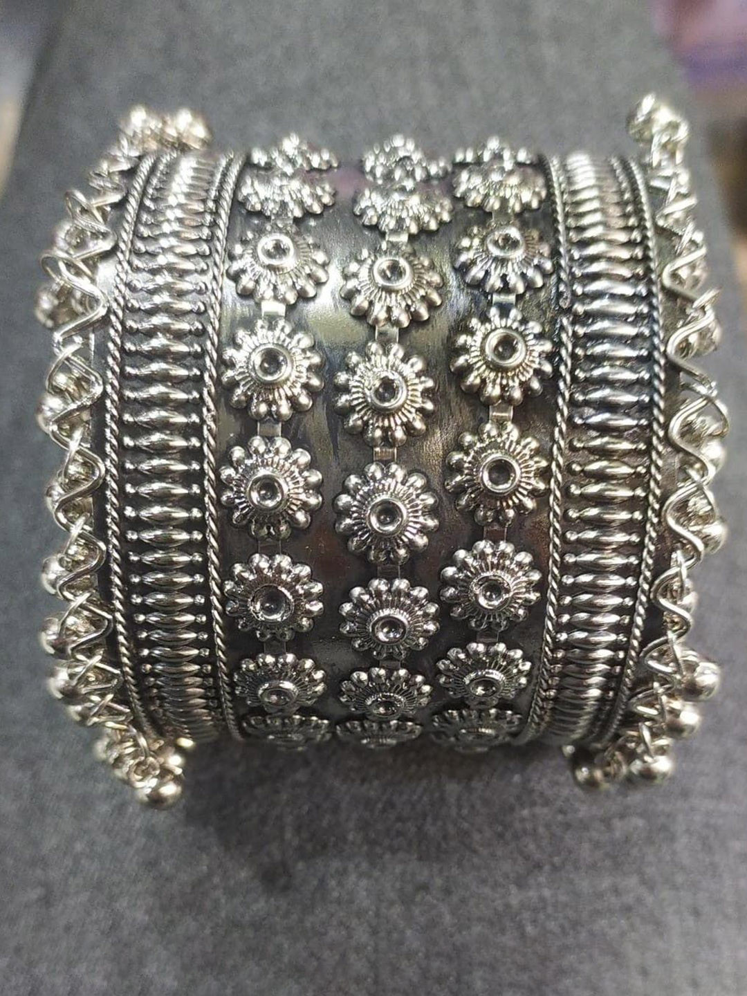 Sangria Oxidised Beaded Bangle