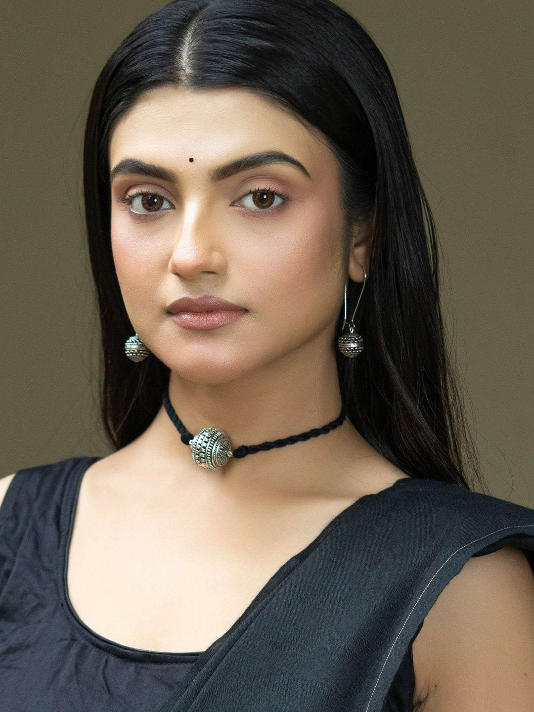 Look and Adorn German Silver Choker Necklace Set with Earrings