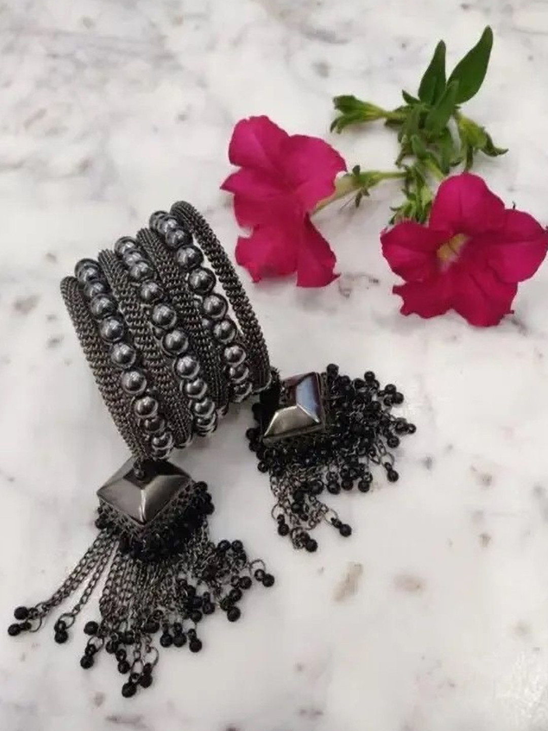 Sangria Beaded Jumki Bangle