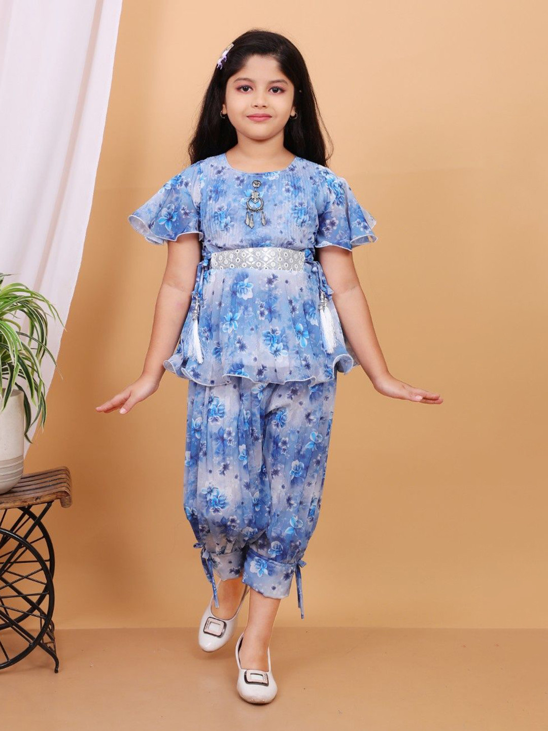 Jhilik Garments Girls Floral Printed Round Neck Top With Capri