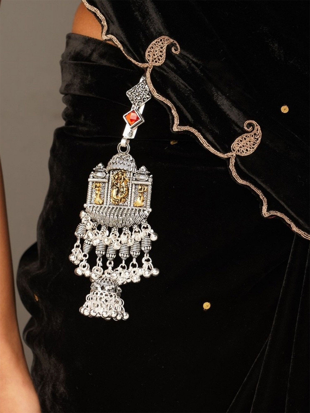 ABDESIGNS Palted Royal Artificial Stones Studded Saree Clip Saree Accessories