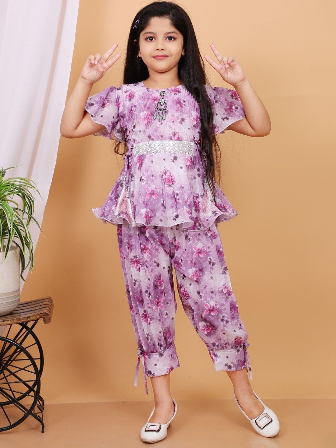 Jhilik Garments Girls Floral Printed Round Neck Top With Capri