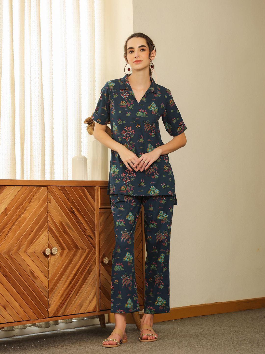 SANSKRUTIHOMES Women Printed V-Neck Short Sleeves Cotton Night suit