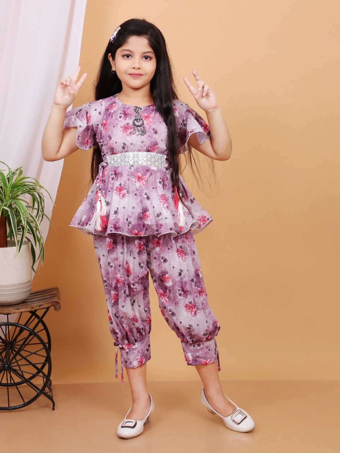 Jhilik Garments Girls Floral Printed Round Neck Top With Capri