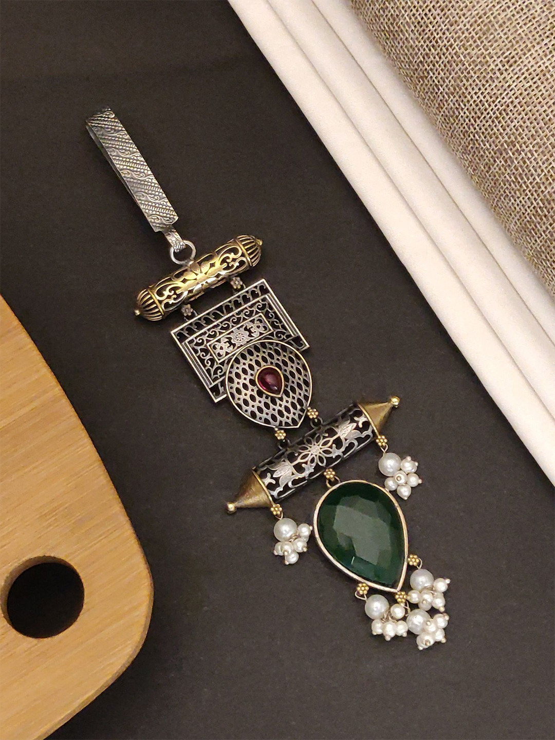 ABDESIGNS Palted Royal Artificial Stones Studded Saree Clip Saree Accessories