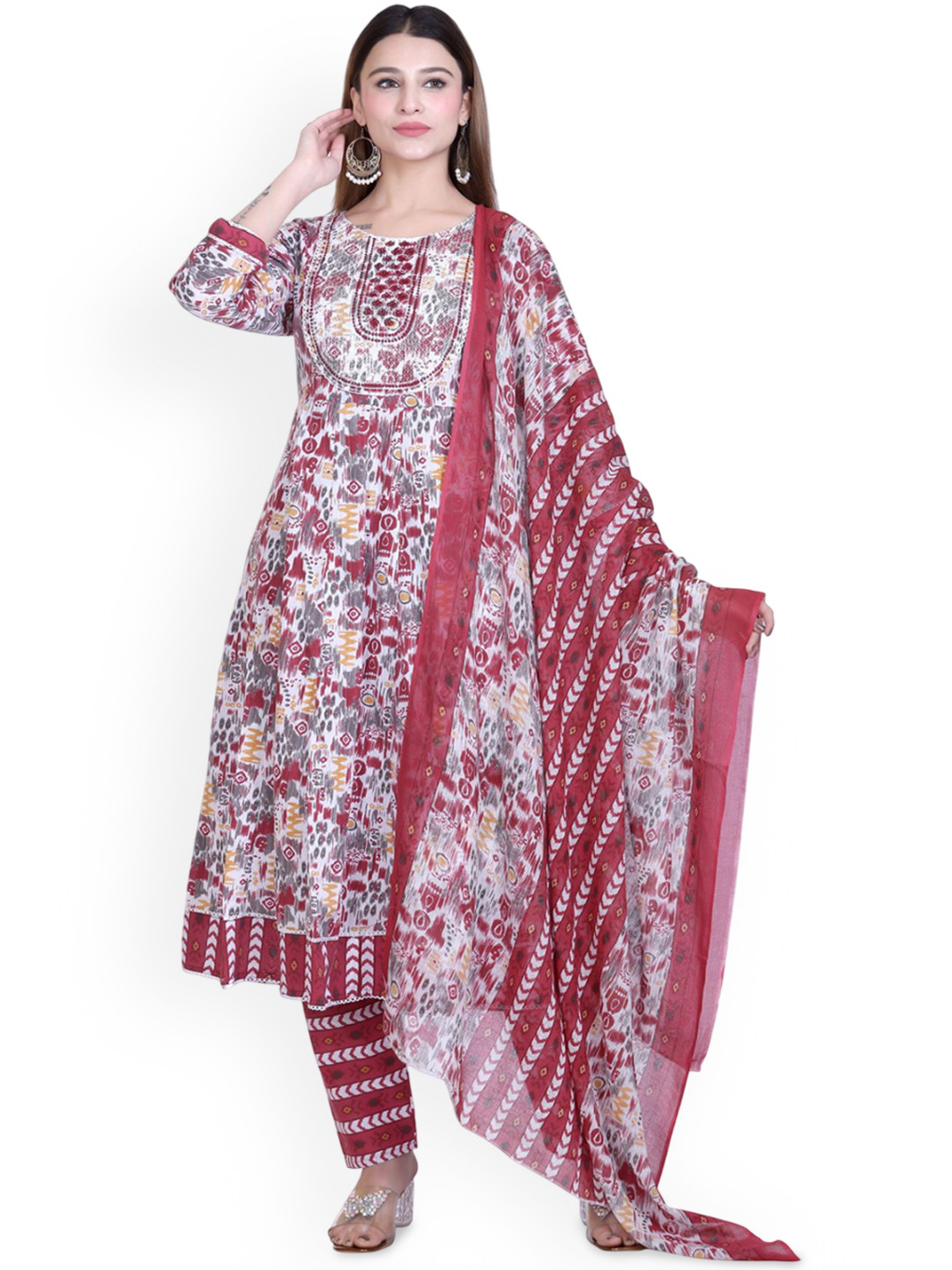 Woollen 4U Women Floral Printed Kurta with Trousers & Dupatta