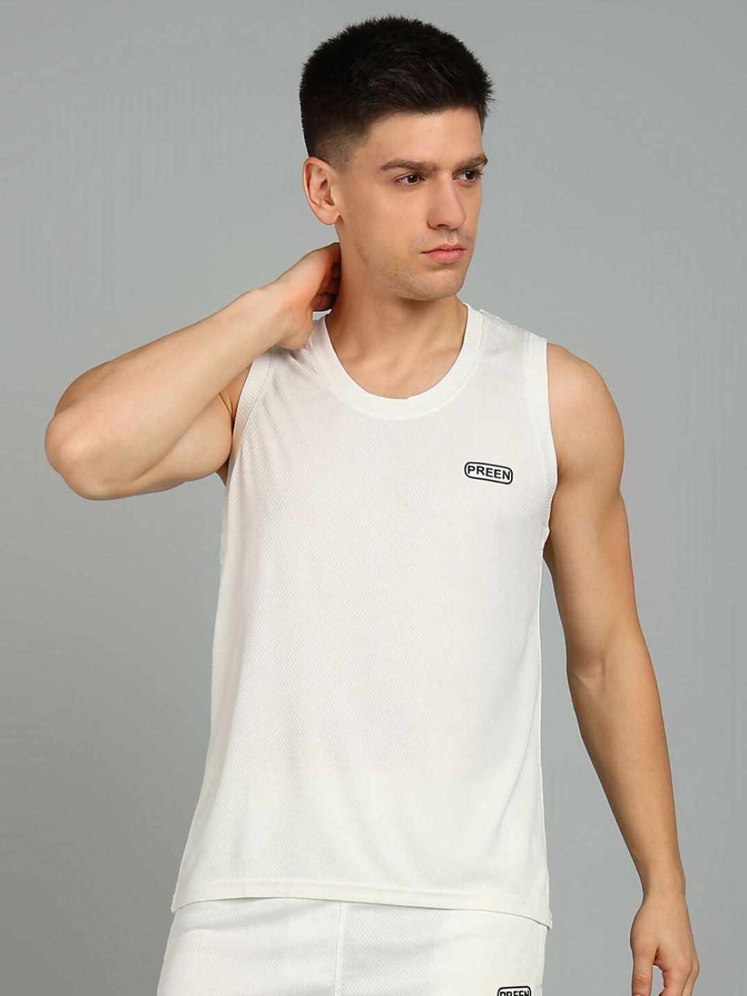 PREEN Round Neck Sleeveless Sleeve Sports T-shirt at ₹188 – Myntra