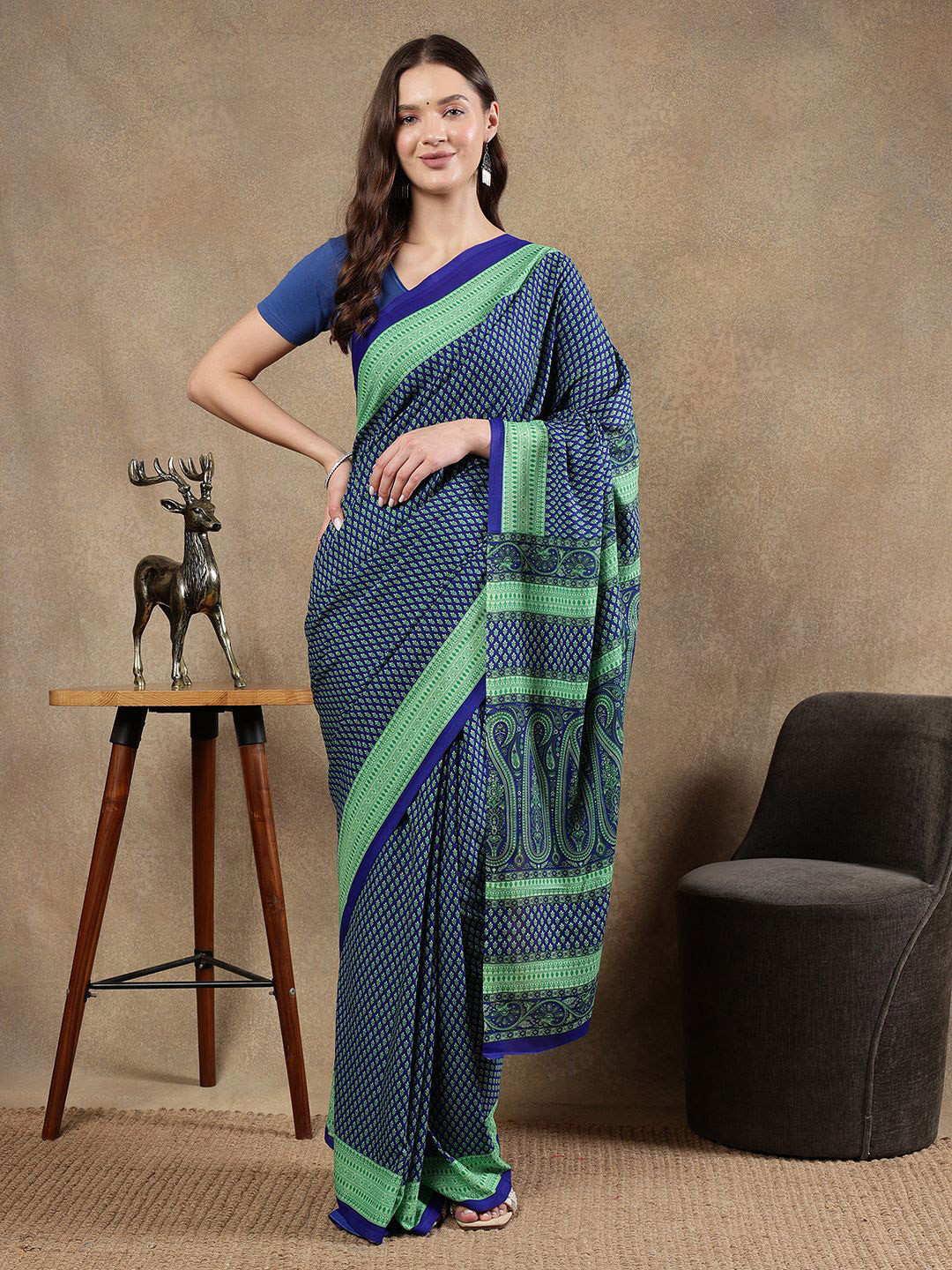 BALOOBI Ethnic Motifs Printed Saree