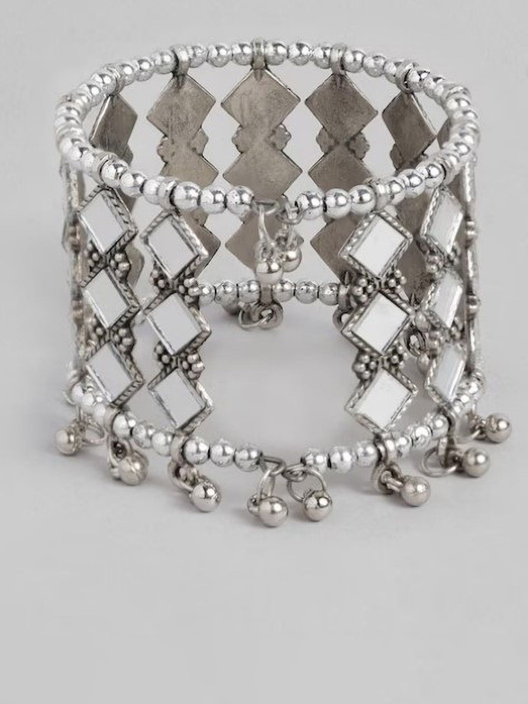 Sangria Ghungroo Beaded Bangle