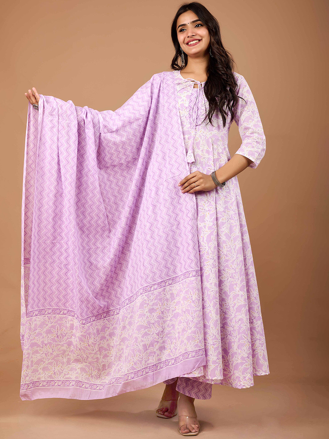 NAMA'S Women Floral Printed Pure Cotton Kurta Set With Dupatta