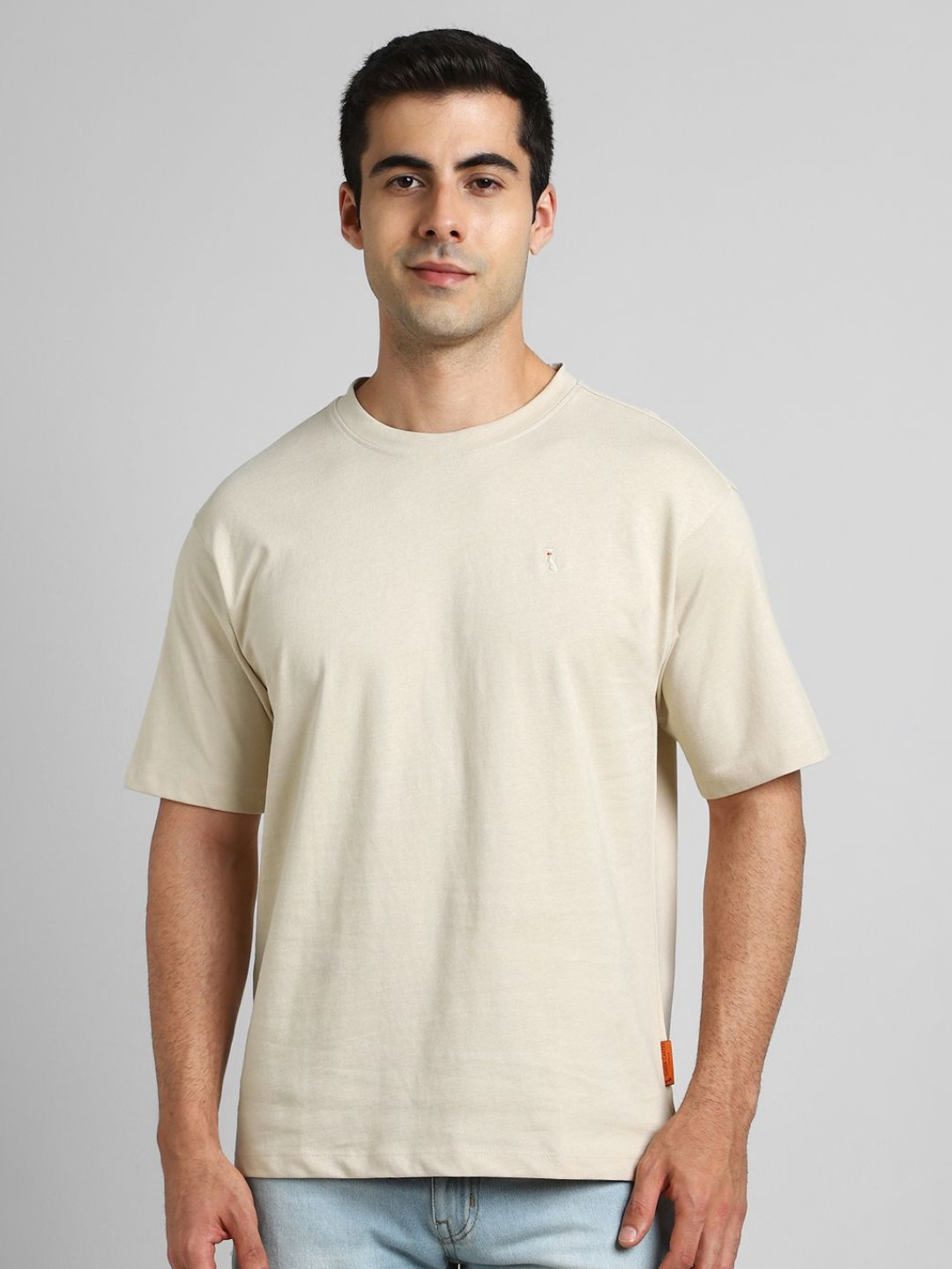 SIMON CARTER LONDON Men Extended Sleeves Applique T-shirt