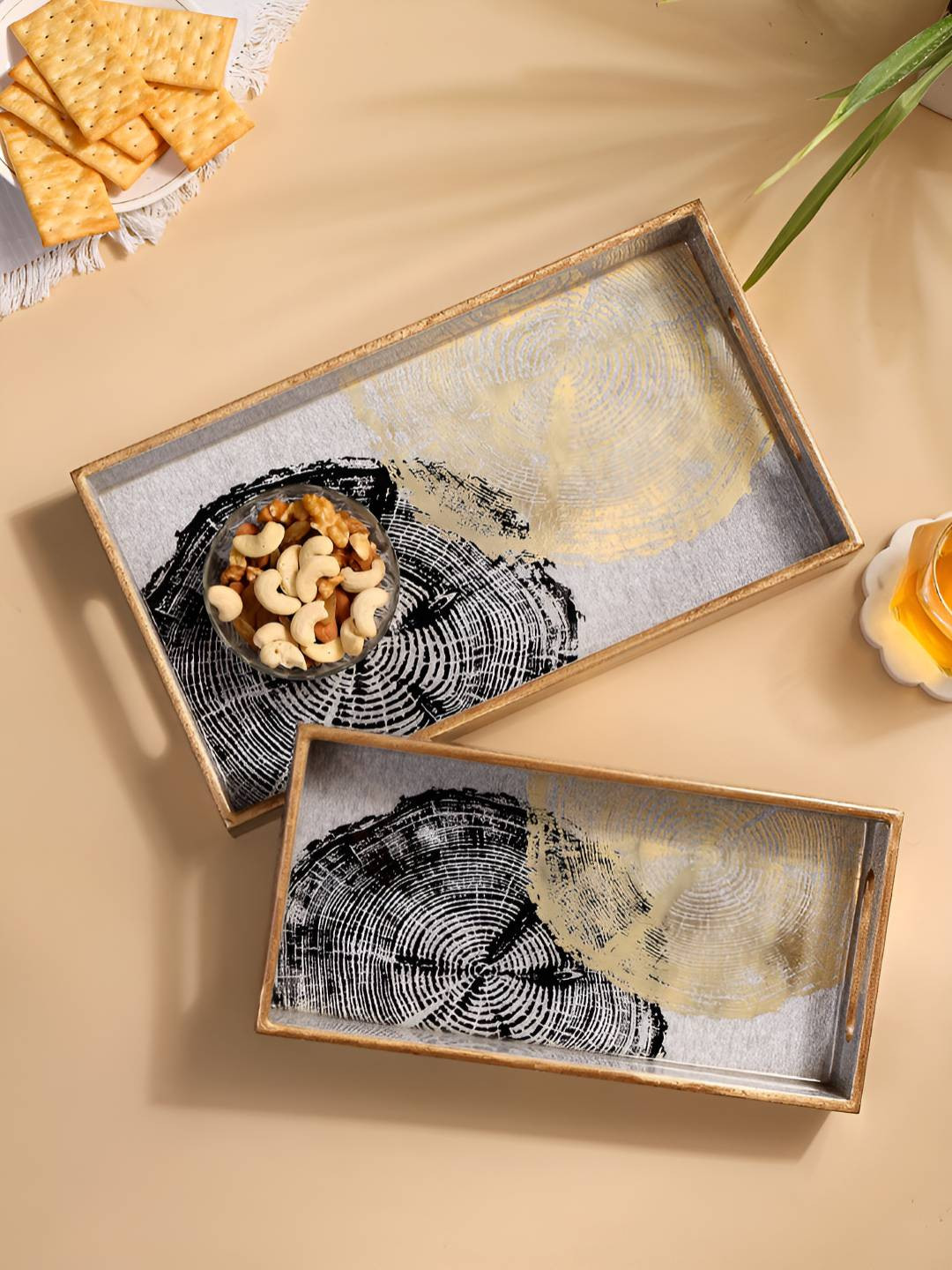 DULI Silver-Toned & Black 2 Pieces Easy to Clean Enamel Coated Waterproof MDF Serving Tray